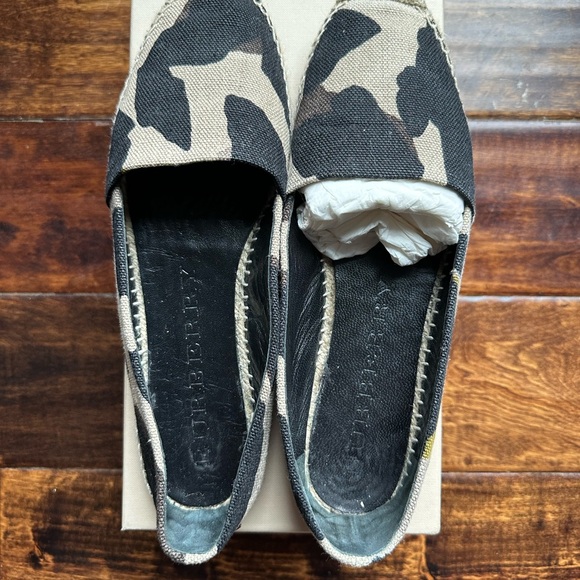 ***NWB*** Burberry Brit Canvas Printed Espadrille EU 39 - Picture 1 of 5